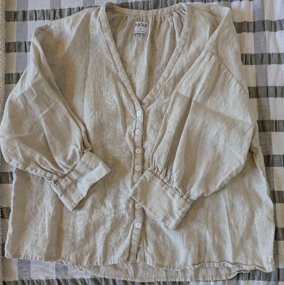 esby Apparel Lauren Linen Button Down Blouse in Bone, XS